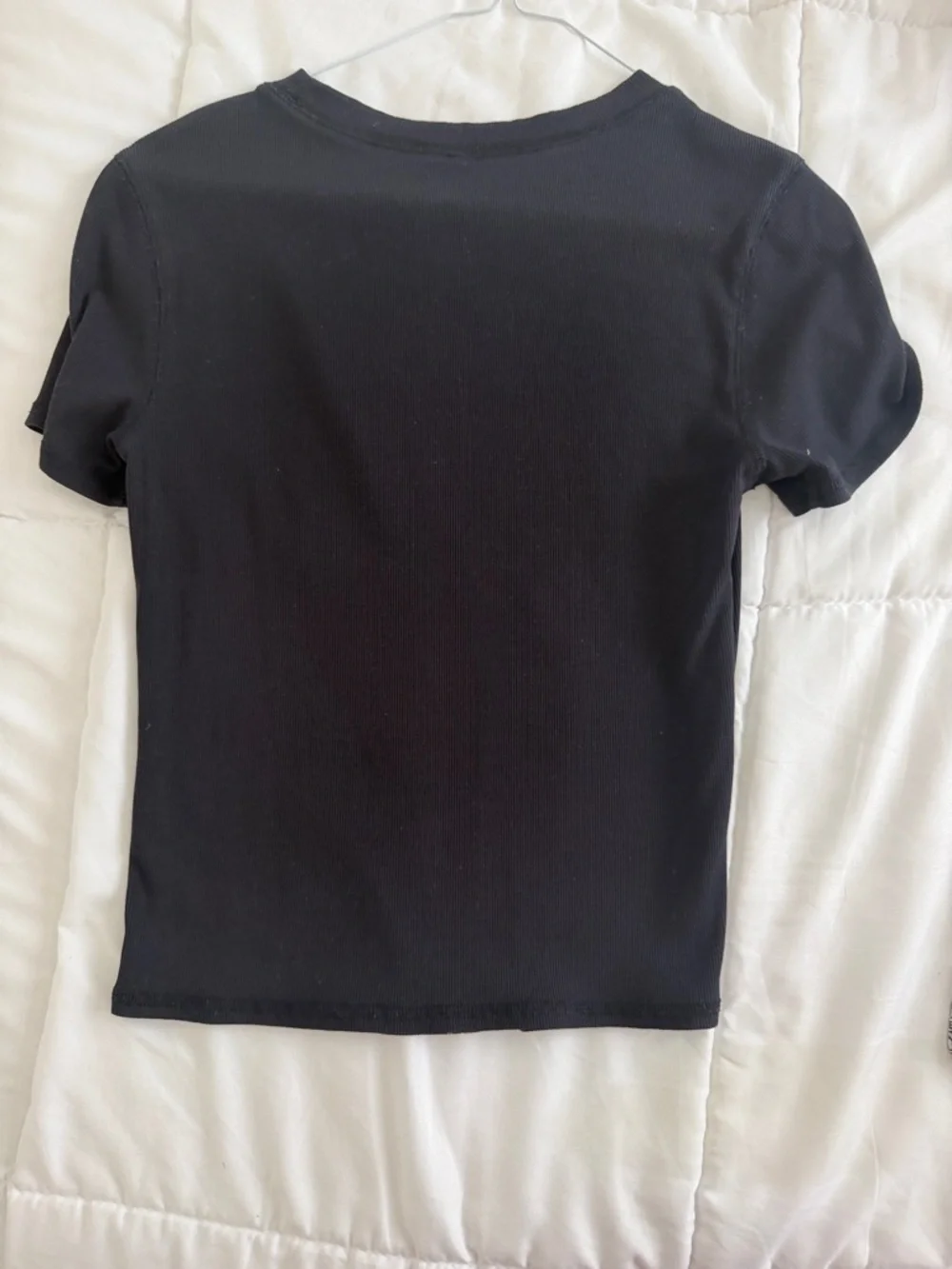 Vuori women’s mudra/pose Black Short-Sleeve Crewneck Top - Picture 4 of 5